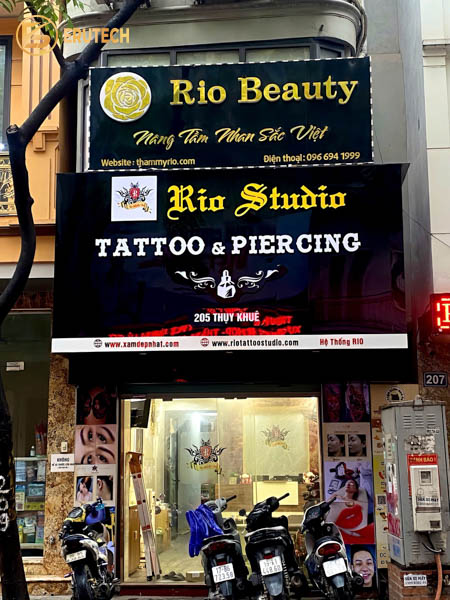 Rio Tattoo Studio tại địa chỉ 205 Thụy Khuê – Tây Hồ - Hà Nội đã khẳng định vị thế của mình như một trong những studio sửa hình xăm uy tín nhất thủ đô.