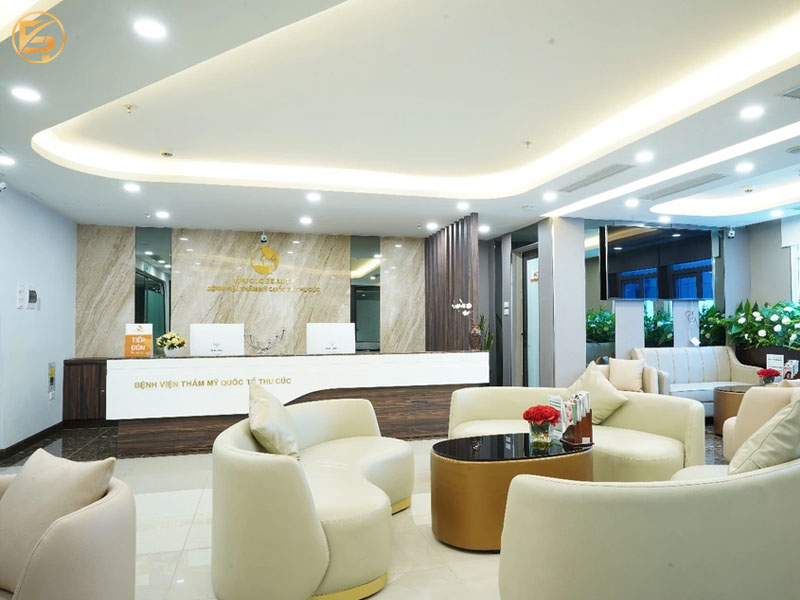 Khu vực tư vấn khách hàng được thiết kế tinh tế, sang trọng tại Thu Cúc Beauty.