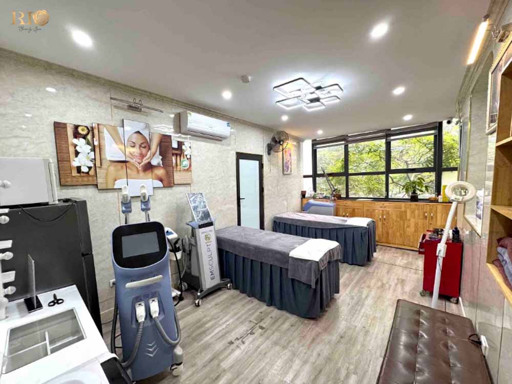Phòng thẩm mỹ công nghệ cao khang trang tại Thẩm mỹ Rio – địa chỉ phun mí chuẩn nét tự nhiên