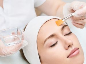 Công nghệ trị mụn Chemical Peel tái tạo da, làm sạch mụn hiệu quả