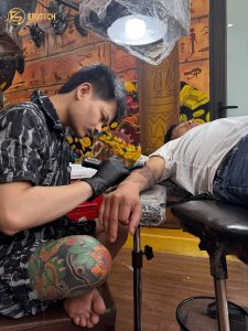 Rio Tattoo Studio tự hào áp dụng quy trình xăm che sẹo đạt chuẩn quốc tế, đảm bảo an toàn tuyệt đối và hiệu quả cao nhất cho khách hàng.
